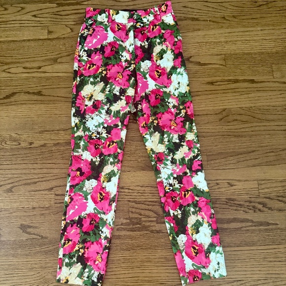 H&M Red Pink White Floral High Waist Ankle Pants - Picture 1 of 3